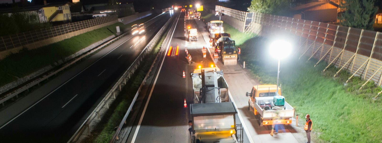 balloon light on road maintenance